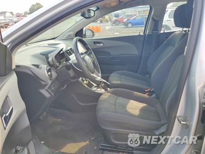 Zdjęcie 7 z 12 samochodu: 2013 CHEVROLET SONIC LT VIN:1G1JC5SG8D4174666 - miniatura