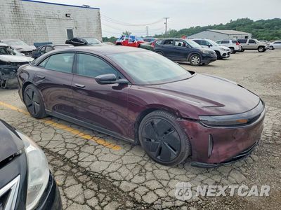 Czwarte zdjęcie samochodu z boku: 2025 LUCID MOTORS AIR TOURING VIN:50EA1TEA7SA002518 - miniatura