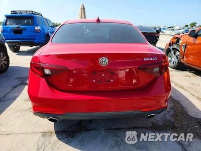 Zdjęcie 6 z 12 samochodu: 2020 ALFA ROMEO GIULIA VIN:ZARFAMAN2L7637272 - miniatura