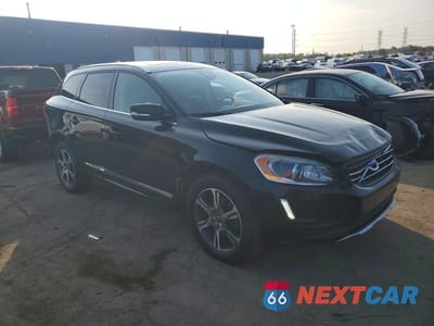 Czwarte zdjęcie samochodu z boku: 2014 VOLVO XC60 T6 VIN:YV4902DZ7E2547559 - miniatura