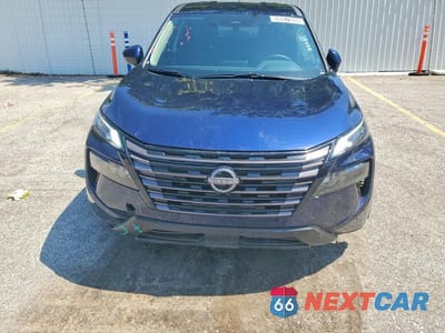 Piąte zdjęcie samochodu w środku: 2026 NISSAN ROGUE SV VIN:5N1BT3BA5TC766196 - miniatura