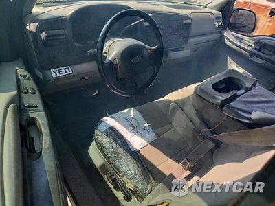 Zdjęcie 8 z 12 samochodu: 2006 FORD F250 SUPER DUTY VIN:1FTSX215X6EC94271 - miniatura