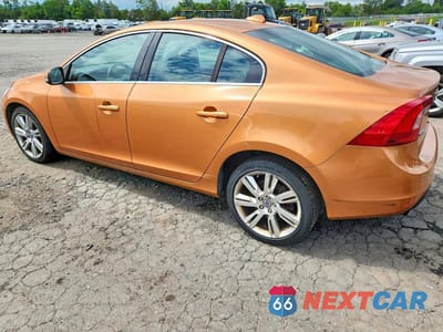 Drugie zdjęcie samochodu z przodu: 2011 VOLVO S60 T6 VIN:YV1902FH0B2007855 - miniatura