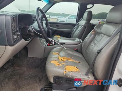 Zdjęcie 7 z 13 samochodu: 2002 CHEVROLET SUBURBAN C1500 VIN:3GNEC16Z22G284066 - miniatura