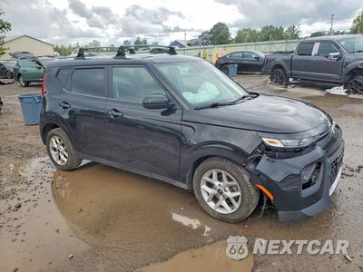 Czwarte zdjęcie samochodu z boku: 2022 KIA SOUL LX VIN:KNDJ23AU2N7179562 - miniatura