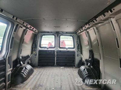 Zdjęcie 10 z 13 samochodu: 2006 CHEVROLET EXPRESS 1500 DELIVERY VAN VIN:1GCFH15T061221077 - miniatura