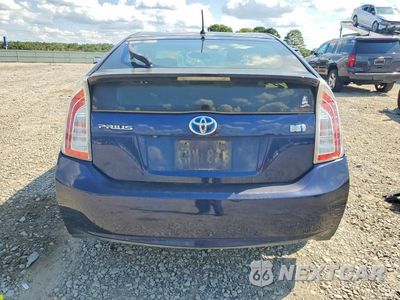 Zdjęcie 6 z 12 samochodu: 2015 TOYOTA PRIUS TWO VIN:JTDKN3DU9F0422771 - miniatura