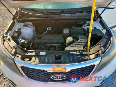 Zdjęcie 12 z 14 samochodu: 2012 KIA SORENTO LX VIN:5XYKT3A1XCG222410 - miniatura
