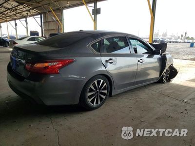 Trzecie zdjęcie samochodu z tyłu: 2017 NISSAN ALTIMA 2.5 SV VIN:1N4AL3AP2HC293148 - miniatura