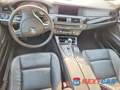 Zdjęcie 8 z 12 samochodu: 2013 BMW 528 XI VIN:WBAXH5C58DDW14639 - miniatura