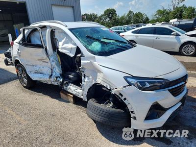 Czwarte zdjęcie samochodu z boku: 2021 BUICK ENCORE GX ESSENCE VIN:KL4MMFSL3MB111582 - miniatura