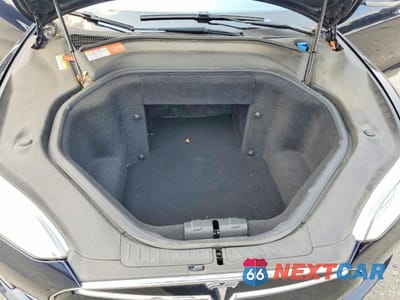 Zdjęcie 12 z 13 samochodu: 2015 TESLA MODEL S 60 VIN:5YJSA1S11FF080744 - miniatura