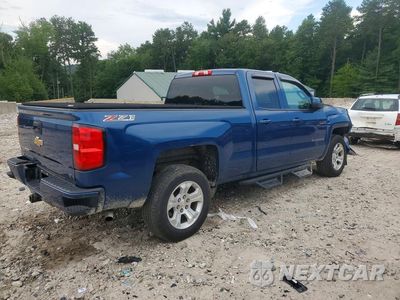 Trzecie zdjęcie samochodu z tyłu: 2017 CHEVROLET SILVERADO K1500 LT VIN:1GCVKREC3HZ325594 - miniatura