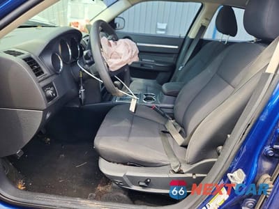 Zdjęcie 7 z 12 samochodu: 2010 DODGE CHARGER SXT VIN:2B3CA3CV7AH309322 - miniatura