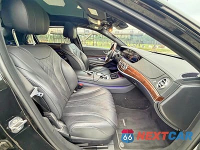 Piąte zdjęcie samochodu w środku: 2018 MERCEDES-BENZ S 560 4MATIC VIN:WDDUG8GB9JA419498 - miniatura