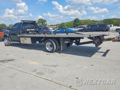Drugie zdjęcie samochodu z przodu: 2019 RAM 5500 VIN:3C7WRMDLXKG729538 - miniatura