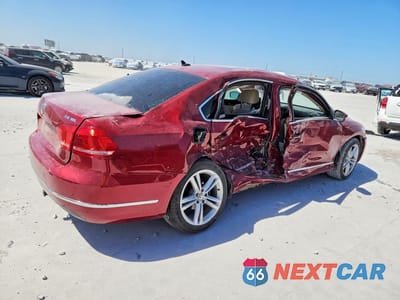 Trzecie zdjęcie samochodu z tyłu: 2015 VOLKSWAGEN PASSAT SEL VIN:1VWCV7A31FC019354 - miniatura