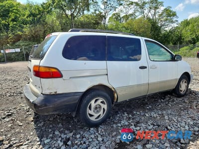 Trzecie zdjęcie samochodu z tyłu: 1998 TOYOTA SIENNA XLE VIN:4T3ZF13C9WU056833 - miniatura