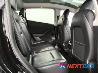 Zdjęcie 11 z 14 samochodu: 2022 TESLA MODEL Y VIN:7SAYGDEE5NF480395 - miniatura