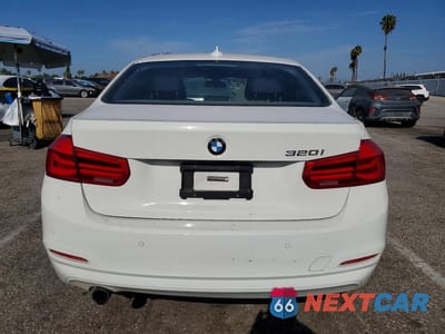 Zdjęcie 6 z 12 samochodu: 2017 BMW 320 I VIN:WBA8E1G3XHNU17387 - miniatura