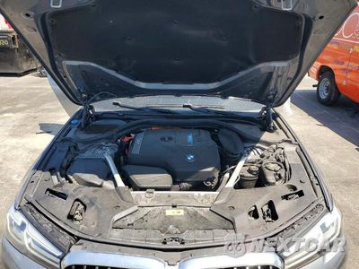 Zdjęcie 11 z 13 samochodu: 2022 BMW 530E VIN:WBA13AG04NCK15987 - miniatura