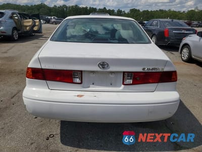 Zdjęcie 6 z 12 samochodu: 2001 TOYOTA CAMRY LE VIN:4T1BG22K11U764797 - miniatura