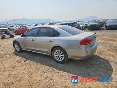 Drugie zdjęcie samochodu z przodu: 2012 VOLKSWAGEN PASSAT S VIN:1VWAH7A32CC080237 - miniatura