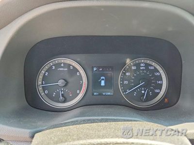 Zdjęcie 9 z 13 samochodu: 2017 HYUNDAI TUCSON SE VIN:KM8J3CA48HU417087 - miniatura