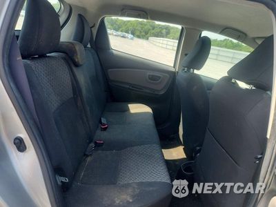 Zdjęcie 10 z 12 samochodu: 2015 TOYOTA YARIS 5-DOOR L VIN:VNKKTUD36FA024860 - miniatura