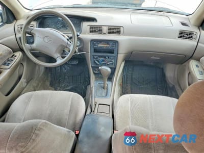 Zdjęcie 8 z 12 samochodu: 1999 TOYOTA CAMRY LE VIN:4T1BG22K0XU520518 - miniatura
