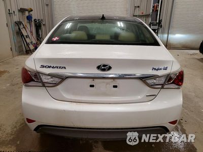 Zdjęcie 6 z 13 samochodu: 2014 HYUNDAI SONATA HYBRID VIN:KMHEC4A49EA102514 - miniatura