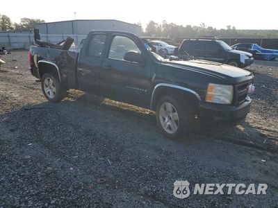 Czwarte zdjęcie samochodu z boku: 2008 CHEVROLET SILVERADO K1500 VIN:1GCEK19J78Z232359 - miniatura