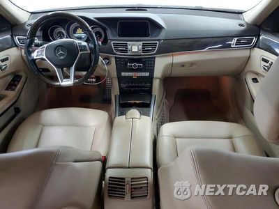 Zdjęcie 8 z 12 samochodu: 2014 MERCEDES-BENZ E 350 VIN:WDDHF5KB4EB014109 - miniatura