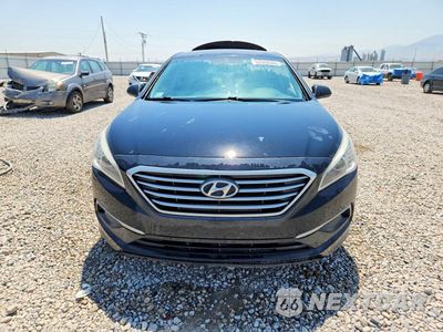 Piąte zdjęcie samochodu w środku: 2017 HYUNDAI SONATA SE VIN:5NPE24AF3HH469110 - miniatura