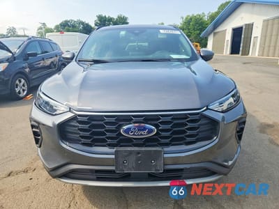 Piąte zdjęcie samochodu w środku: 2025 FORD ESCAPE ST LINE SELECT VIN:1FMCU9NA9SUB01469 - miniatura