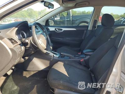 Zdjęcie 7 z 12 samochodu: 2014 NISSAN SENTRA SR VIN:3N1AB7AP2EY331942 - miniatura