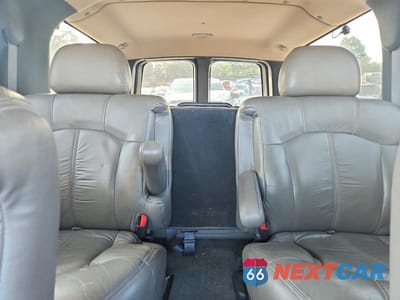 Zdjęcie 10 z 13 samochodu: 2000 CHEVROLET SUBURBAN K1500 VIN:3GNFK16T2YG211694 - miniatura
