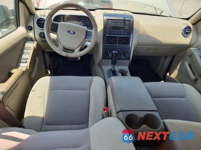 Zdjęcie 8 z 13 samochodu: 2007 FORD EXPLORER XLT VIN:1FMEU63E87UB00026 - miniatura