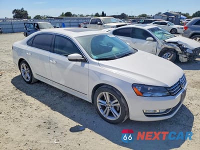 Czwarte zdjęcie samochodu z boku: 2012 VOLKSWAGEN PASSAT SEL VIN:1VWCM7A39CC079431 - miniatura