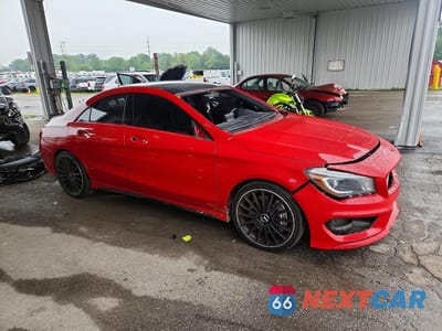 Czwarte zdjęcie samochodu z boku: 2015 MERCEDES-BENZ CLA 45 AMG VIN:WDDSJ5CB6FN246312 - miniatura