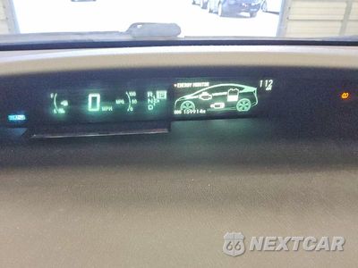 Zdjęcie 9 z 12 samochodu: 2011 TOYOTA PRIUS THREE VIN:JTDKN3DU2B1385258 - miniatura