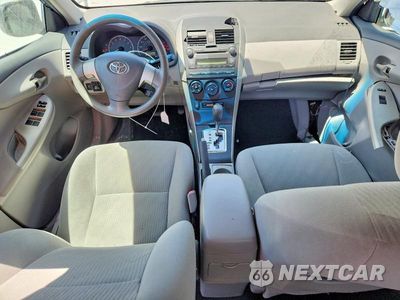 Zdjęcie 8 z 12 samochodu: 2010 TOYOTA COROLLA LE VIN:2T1BU4EEXAC510856 - miniatura