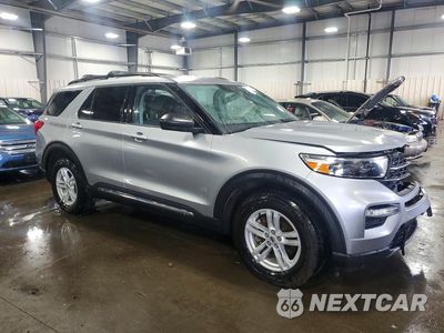 Czwarte zdjęcie samochodu z boku: 2022 FORD EXPLORER XLT VIN:1FMSK8DH0NGB55823 - miniatura