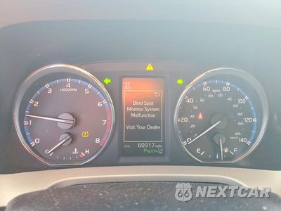 Zdjęcie 9 z 13 samochodu: 2017 TOYOTA RAV4 LIMITED VIN:2T3YFREVXHW355369 - miniatura