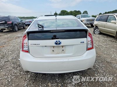 Zdjęcie 6 z 12 samochodu: 2015 TOYOTA PRIUS TWO VIN:JTDKN3DU7F0479843 - miniatura