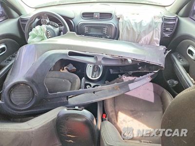 Zdjęcie 8 z 12 samochodu: 2016 KIA SOUL BASE VIN:KNDJN2A21G7306904 - miniatura