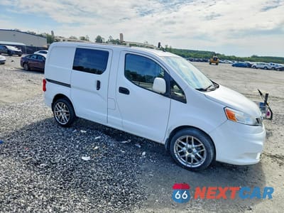 Czwarte zdjęcie samochodu z boku: 2015 NISSAN NV200 SV DELIVERY VAN VIN:3N6CM0KN0FK697601 - miniatura
