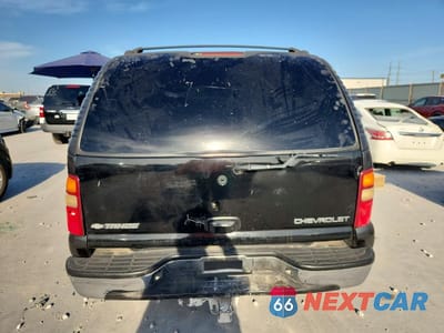 Zdjęcie 6 z 14 samochodu: 2003 GMC YUKON XL C1500 VIN:3GKEC16Z13G317928 - miniatura