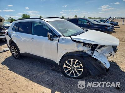 Czwarte zdjęcie samochodu z boku: 2025 TOYOTA COROLLA CROSS XLE VIN:7MUDAABGXSV127133 - miniatura