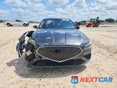 Piąte zdjęcie samochodu w środku: 2022 GENESIS G70 2.0T VIN:KMTG34TA6NU099779 - miniatura